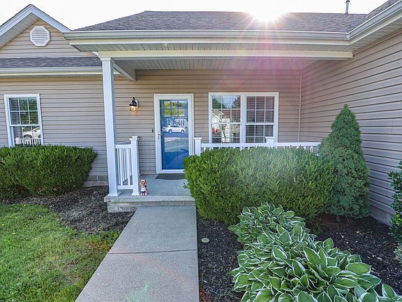 2nd image of 160 Keeneland Ct