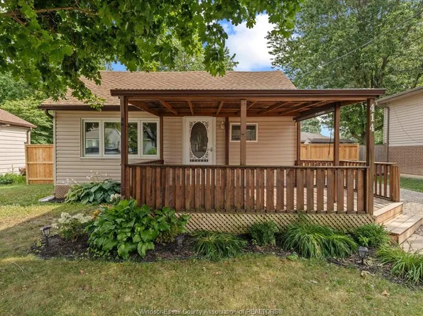 414 Saint Louis St, Lakeshore, ON N0R 1A0