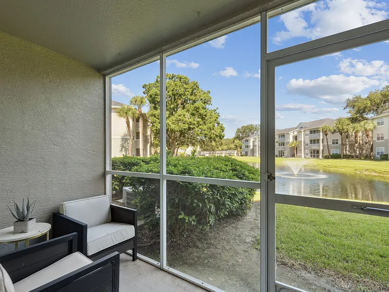 Alvista Sterling Palms — Photo 10