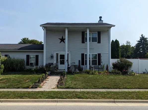 1824 Kingsbury Dr, Saint Marys, OH 45885