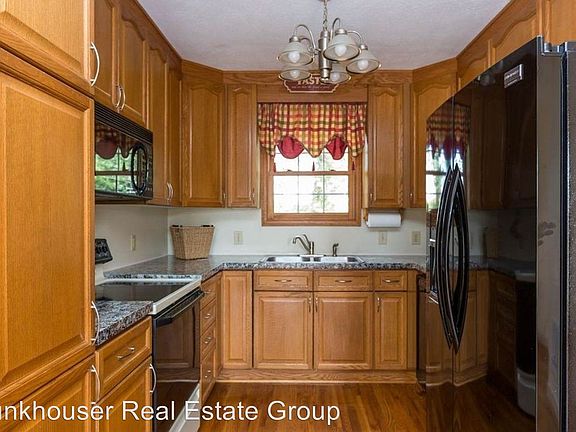 4th image of 2460 Isaac Ln