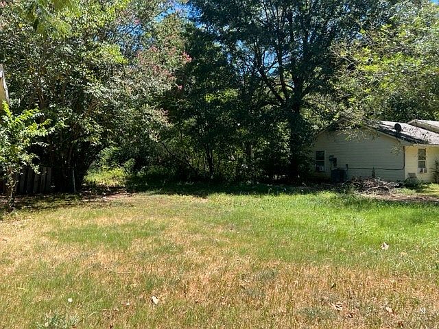1st image of 1233 15th St SE