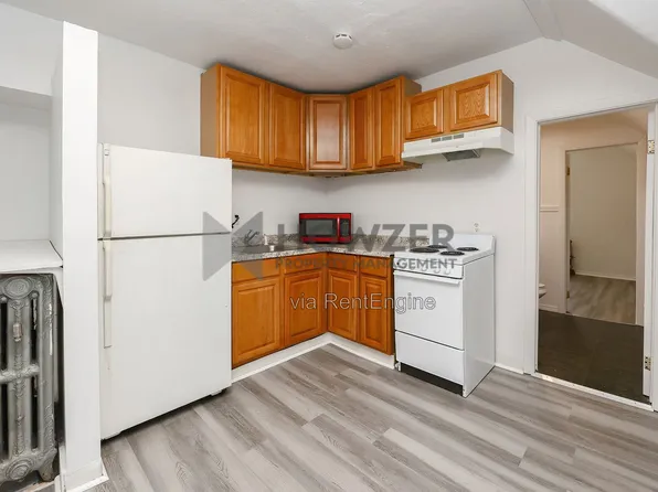 109 Green St, Brockton, MA