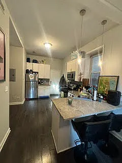 2 bed, 700 sqft, $2,500 — Photo 4