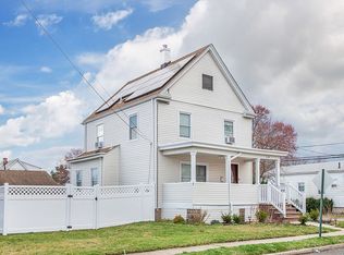 8-02 Forest St, Fair Lawn, NJ 07410