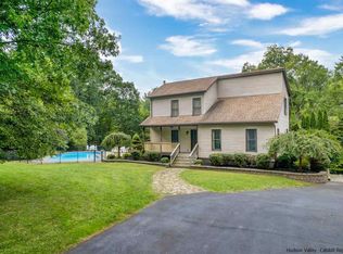58 Old Powder Mill Rd, Saugerties, NY 12477