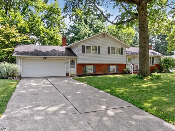 435 Dohner Dr, Wadsworth, OH 44281