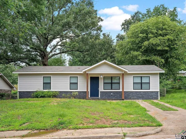 251 Crockett St, Lone Star, TX 75668