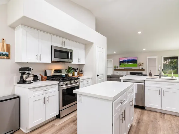 31867 Crecy Dr, Winchester, CA 92596