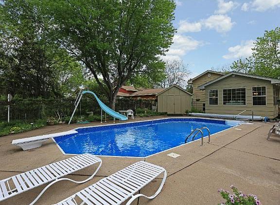 3rd image of 1211 Norwood Ln