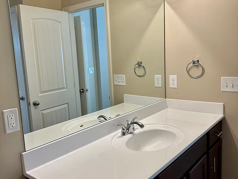 891 Old Vinton Mill Rd NE #B — Photo 23
