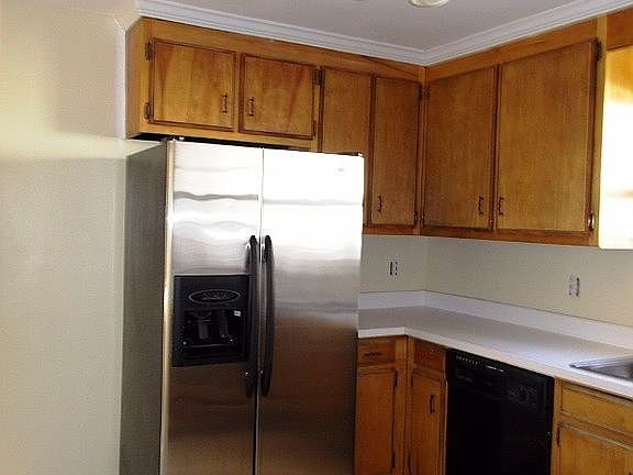 5th image of 928 Woodcreek Dr
