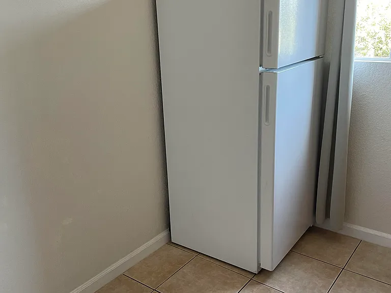 NEW Refrigerator