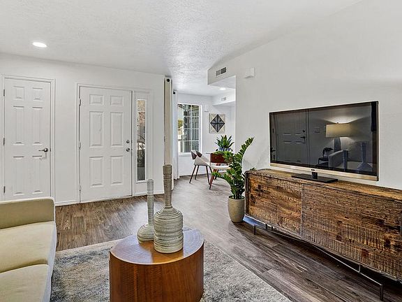 Renovated Living Room and Dining Area | Woodgate
