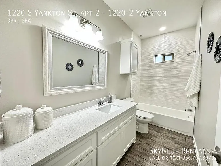 1220 S Yankton St #2 — Photo 12