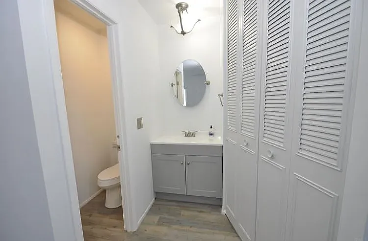 4841 Huntley Ct — Photo 12
