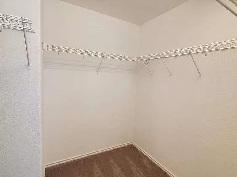 2814 Silver Point Ln — Photo 19