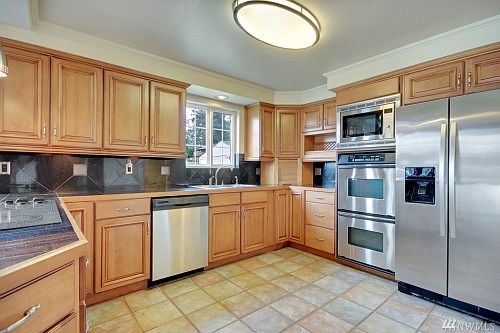 5th image of 17108 6th Avenue Ct S