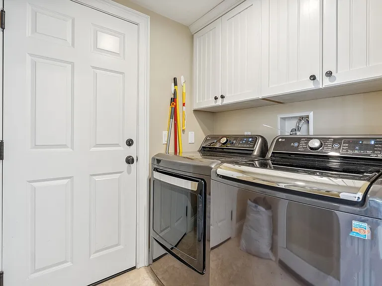 705 Goldenrod Ave — Photo 24