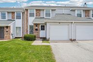 Springhouse Ct-1904-001.jpg