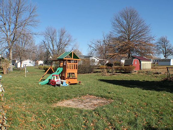 5th image of 309 SE 4th St