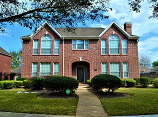 4602 Meadow Green Dr, Sugar Land, TX 77479