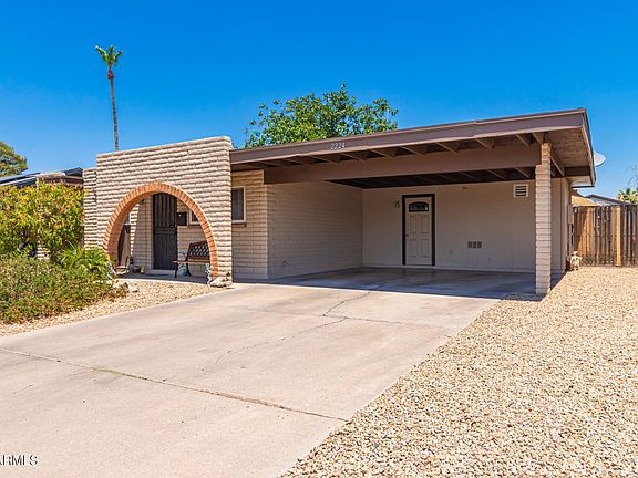 3rd image of 2224 W Aster Dr