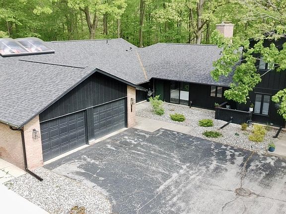 2nd image of 3410 N Bent Oak Dr