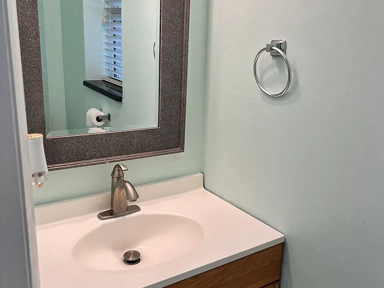 7201 San Luis Ct — Photo 16