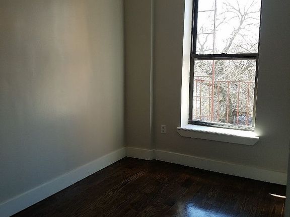 3rd image of 1874 Bergen St #2