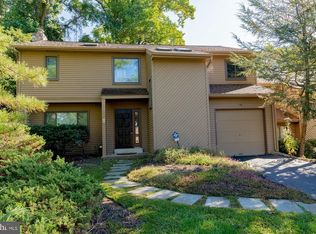 16 Muirfield Ct, Newtown Square, PA 19073