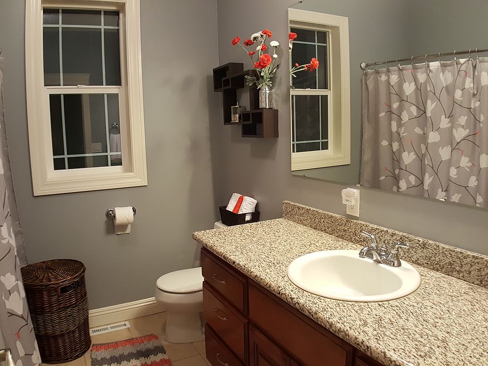1st image of 9146 Space St NE