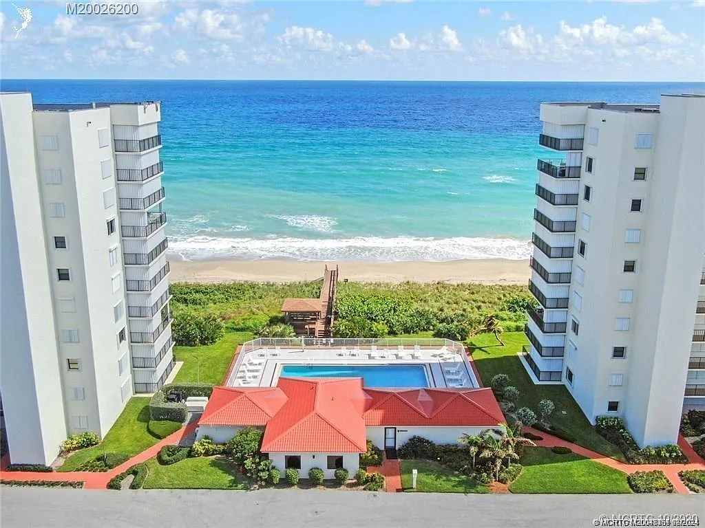 2 bed, 2.0 bath, 1053 sqft, $5,600 — Photo 1