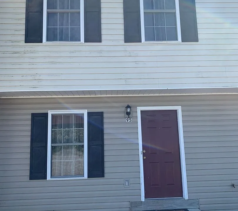 95 Majestic Dr