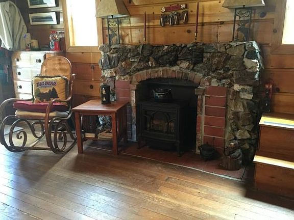 3rd image of 512 Waynoka Ln