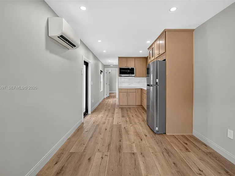 1011 NW 30th Ct #1 — Photo 17