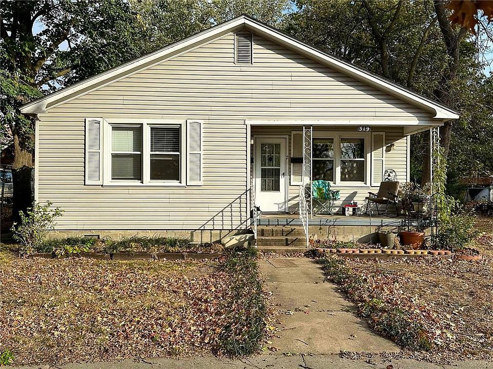 1st image of 319 W Pine St