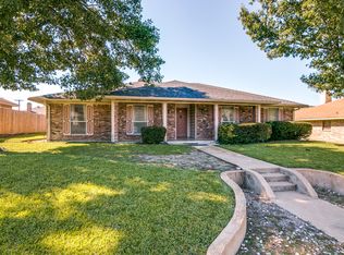 1015 Meandering Way, Mesquite, TX 75150