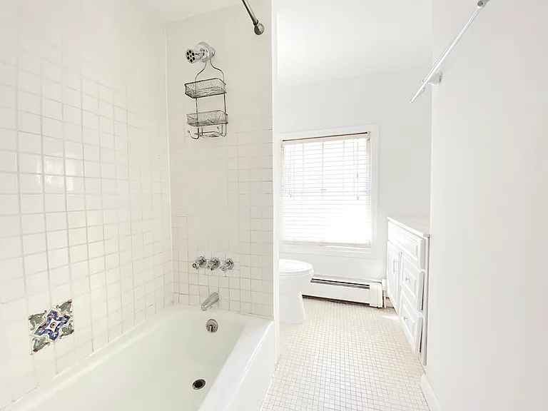 359 W 18th St #2 — Photo 7