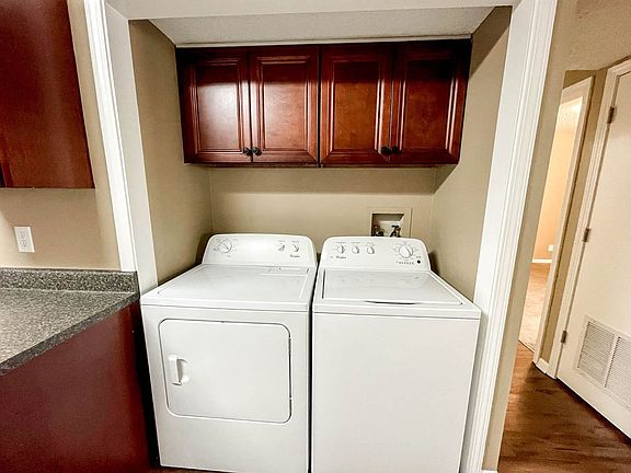 3rd image of 2335-2343 West St #2403-08