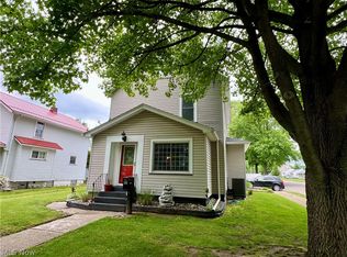 1011 E Front St, Dover, OH 44622