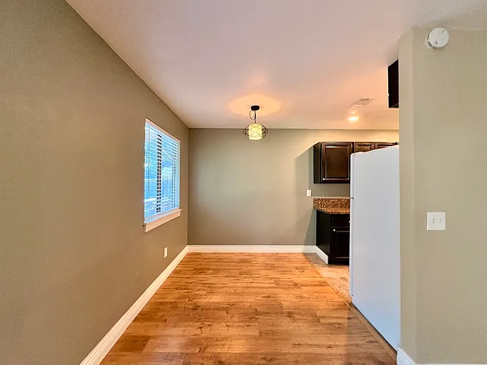 202 Pine St — Photo 4