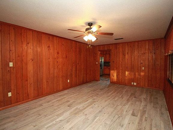5th image of 5725 Lake Breeze Ave