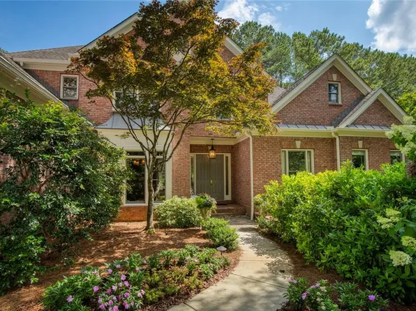 1050 Riceland Ct, Roswell, GA 30075