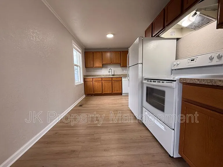 1716 6th St NW #1 — Photo 16