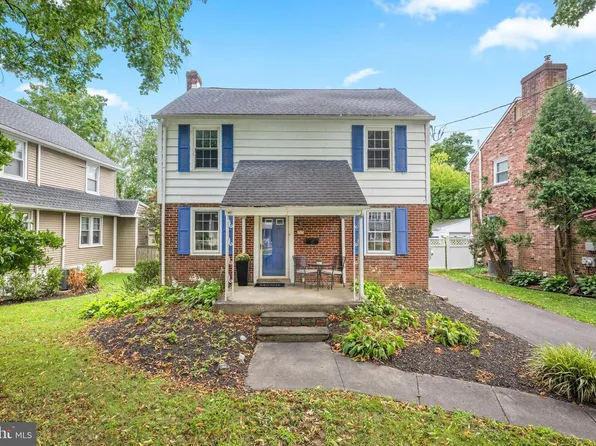77 Forest Rd, Springfield, PA 19064