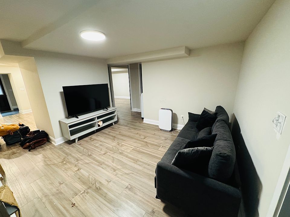1st image of 605 Price St #B