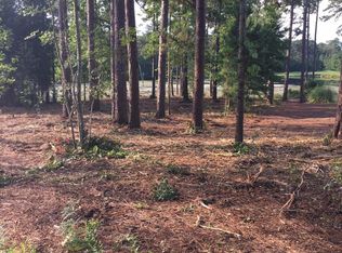 140 Woodenbridge Ln, Pinehurst, NC 28374