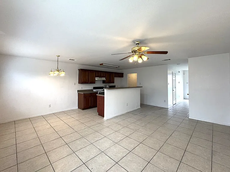 4510 Alamosa St — Photo 9