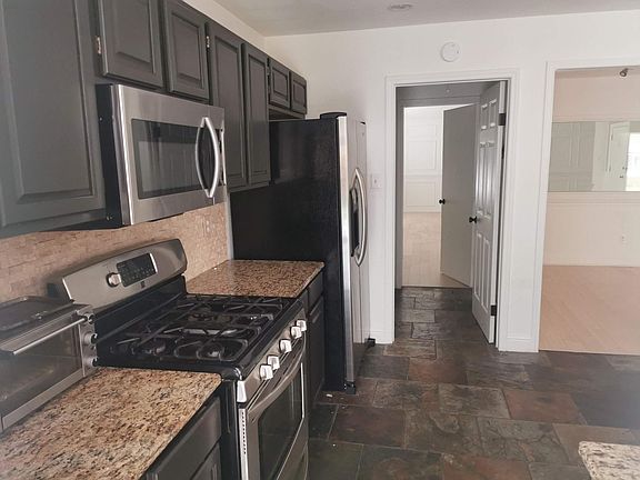 3rd image of 12909 Tantara Dr